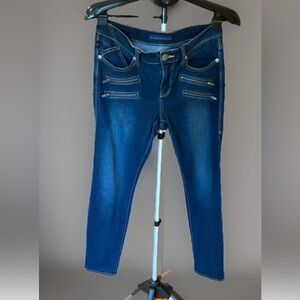 Rock & Republic Kashmiere Skinny Jeans Dark Wash Zip Pocket Size 10
